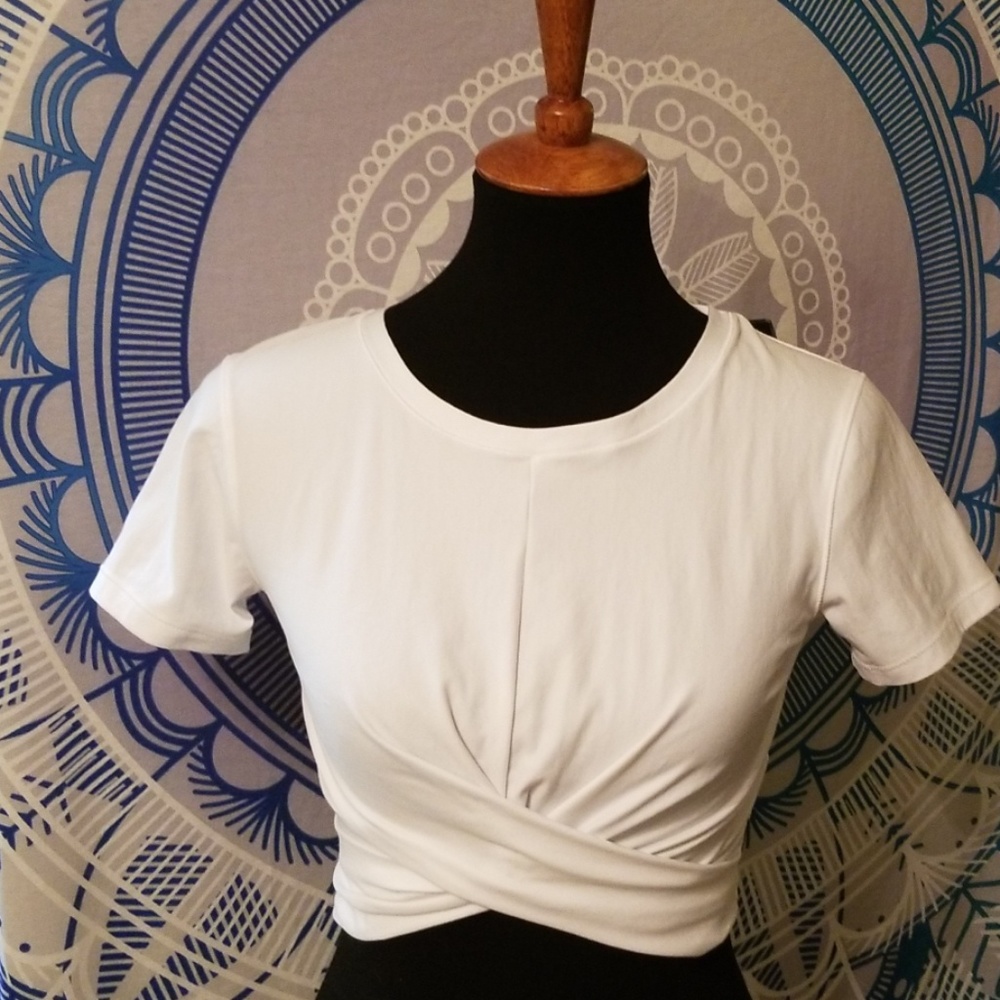 Under Armour crop top